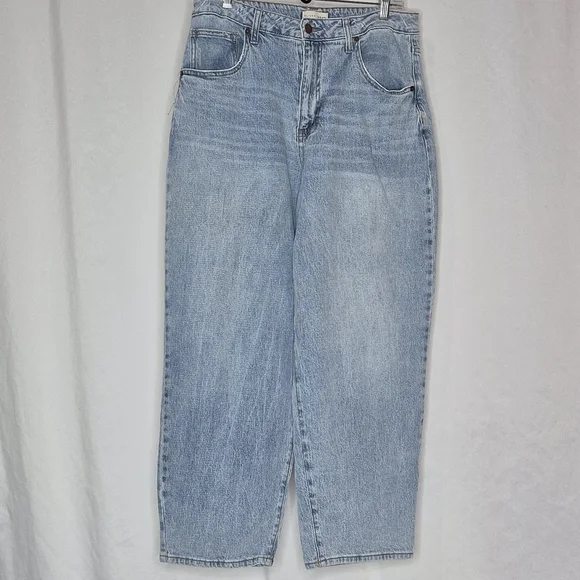 Oliver Logan Harlow High-Rise Barrel Jeans - Size 31 - Picture 4 of 16